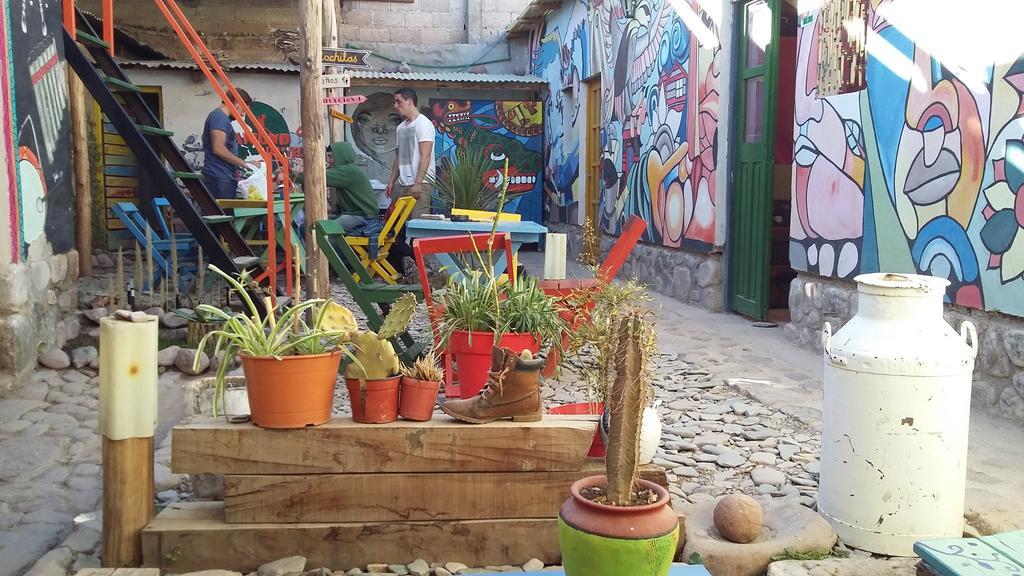 Giramundo Hostel Humahuaca Exterior photo